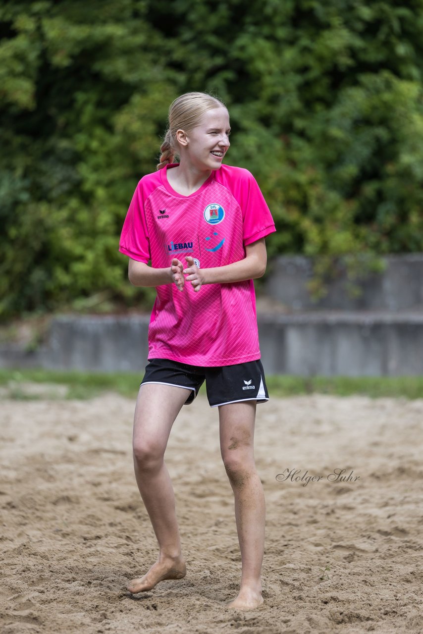 Bild 53 - wBJ/wCJ Beachsoccer Cup